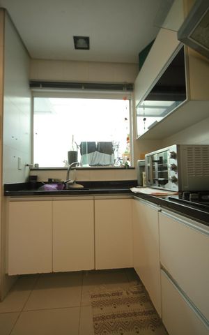 Casa para alugar com 249m², 4 quartos e 4 vagasCozinha 