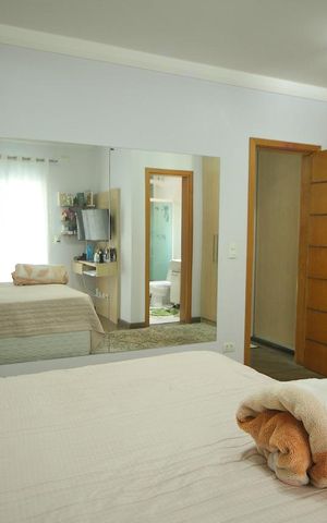 Casa para alugar com 249m², 4 quartos e 4 vagasSuíte 1 
