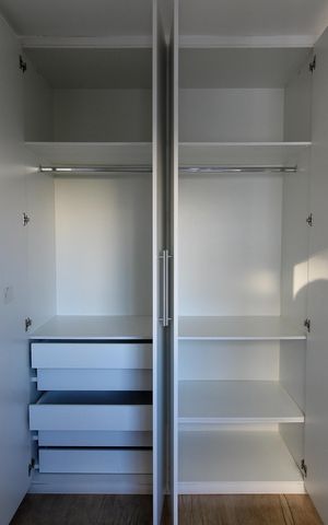 Apartamento à venda com 82m², 2 quartos e 2 vagas Apartamento à venda com 82m², 2 quartos e 2 vagasQuarto 1 - Armários