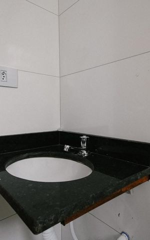 Casa à venda com 41m², 2 quartos e sem vaga Casa à venda com 41m², 2 quartos e sem vagaBanheiro