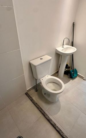 Studio à venda com 26m², 1 quarto e sem vaga Studio à venda com 26m², 1 quarto e sem vagaBanheiro