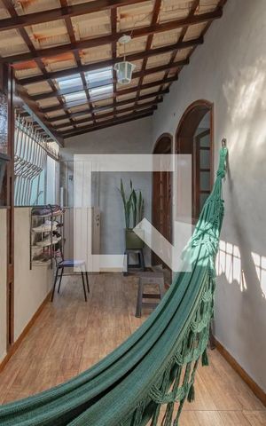 Casa à venda com 87m², 2 quartos e 1 vaga Casa à venda com 87m², 2 quartos e 1 vagaVaranda