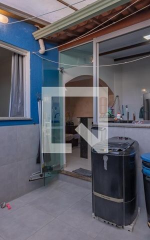 Casa à venda com 87m², 2 quartos e 1 vaga Casa à venda com 87m², 2 quartos e 1 vagaÁrea de serviço