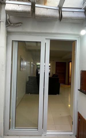 Casa de condomínio à venda com 84m², 2 quartos e 1 vaga