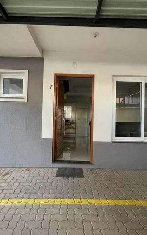 Casa de condomínio à venda com 84m², 2 quartos e 1 vaga