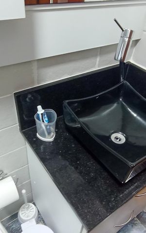 Casa de condomínio à venda com 188m², 3 quartos e 2 vagas Casa de condomínio à venda com 188m², 3 quartos e 2 vagasBanheiro Social