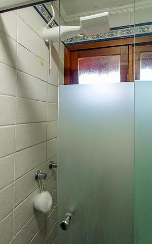 Casa de condomínio à venda com 188m², 3 quartos e 2 vagas Casa de condomínio à venda com 188m², 3 quartos e 2 vagasBanheiro Social
