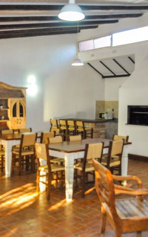 Casa de condomínio à venda com 188m², 3 quartos e 2 vagas Casa de condomínio à venda com 188m², 3 quartos e 2 vagasÁrea comum - Salão de festas
