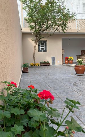 Casa para alugar com 408m², 4 quartos e 4 vagasÁrea externa