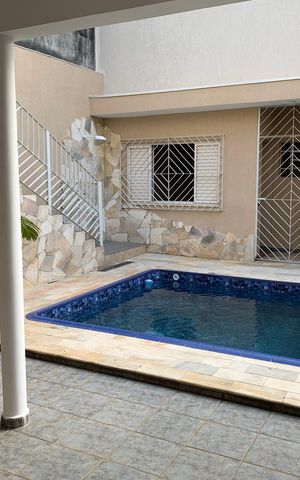 Casa para alugar com 408m², 4 quartos e 4 vagasVista