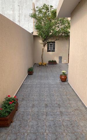 Casa para alugar com 408m², 4 quartos e 4 vagasÁrea externa