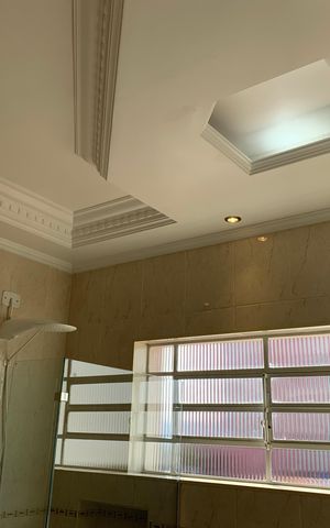 Casa para alugar com 408m², 4 quartos e 4 vagasBanheiro