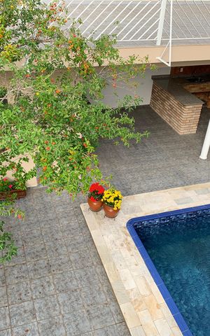 Casa para alugar com 408m², 4 quartos e 4 vagasVista