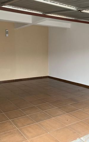 Casa para alugar com 408m², 4 quartos e 4 vagasGaragem