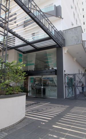 Apartamento para alugar com 140m², 2 quartos e 1 vagaFachada