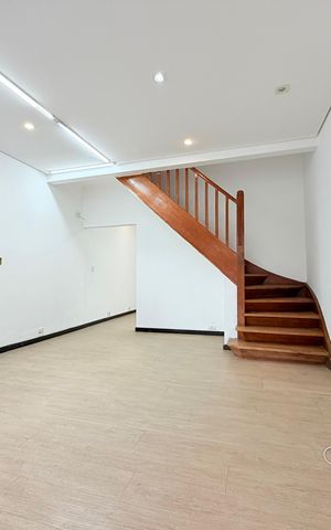 Casa para alugar com 120m², 2 quartos e 2 vagas Casa para alugar com 120m², 2 quartos e 2 vagasSala