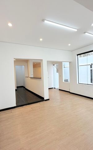 Casa para alugar com 120m², 2 quartos e 2 vagas Casa para alugar com 120m², 2 quartos e 2 vagasCozinha