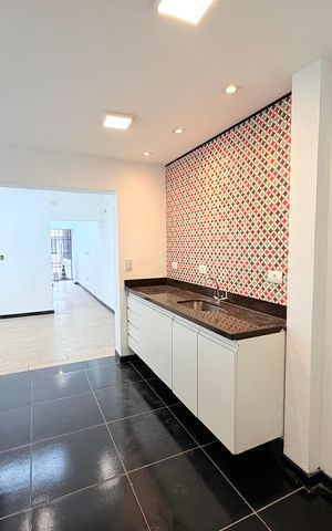 Casa para alugar com 120m², 2 quartos e 2 vagas Casa para alugar com 120m², 2 quartos e 2 vagasCozinha