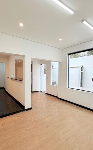 Casa para alugar com 120m², 2 quartos e 2 vagas Casa para alugar com 120m², 2 quartos e 2 vagasCozinha