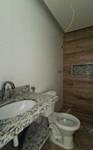 Apartamento à venda com 80m², 3 quartos e 2 vagasBanheiro da Suíte 2 e Social 