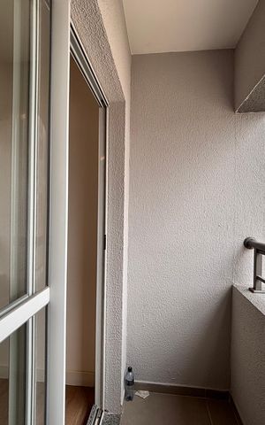 Apartamento para alugar com 25m², 1 quarto e sem vaga Apartamento para alugar com 25m², 1 quarto e sem vagaVaranda