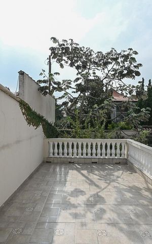 Casa à venda com 320m², 3 quartos e 6 vagasVaranda da Suíte 