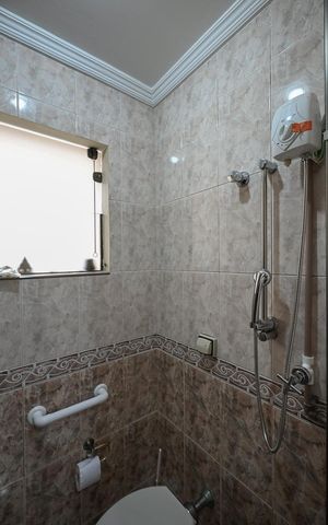 Casa à venda com 320m², 3 quartos e 6 vagasLavabo/Banheiro