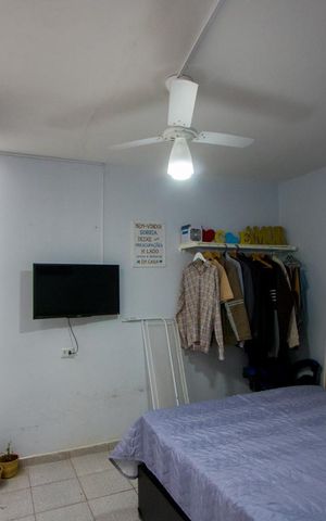 Casa à venda com 175m², 2 quartos e 2 vagas Casa à venda com 175m², 2 quartos e 2 vagasEdícula - Quarto