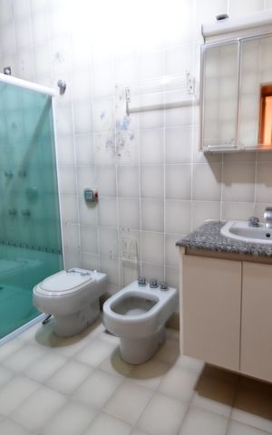 Casa para alugar com 659m², 4 quartos e 6 vagasBanheiro Suíte