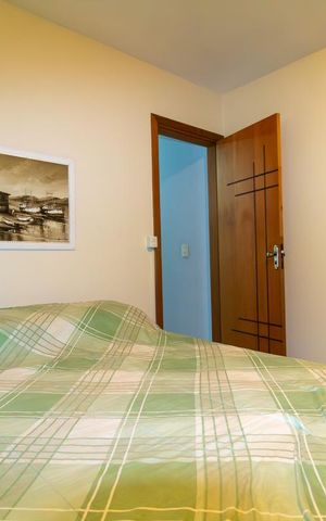 Casa à venda com 185m², 4 quartos e 2 vagas Casa à venda com 185m², 4 quartos e 2 vagasCasa 2 - Quarto 2