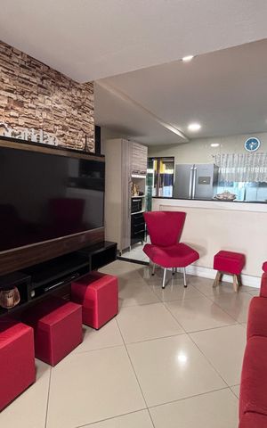 Casa de condomínio à venda com 135m², 3 quartos e 2 vagas Casa de condomínio à venda com 135m², 3 quartos e 2 vagasSala