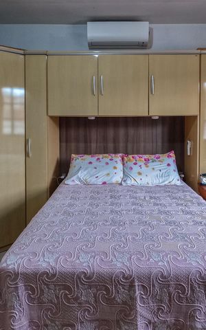 Casa à venda com 136m², 2 quartos e 2 vagas