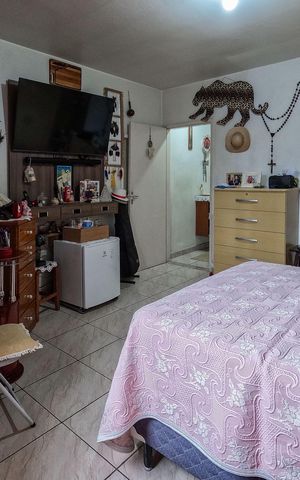 Casa à venda com 136m², 2 quartos e 2 vagas