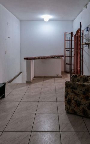 Casa à venda com 136m², 2 quartos e 2 vagas