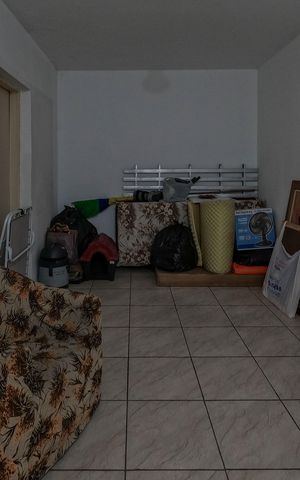 Casa à venda com 136m², 2 quartos e 2 vagas