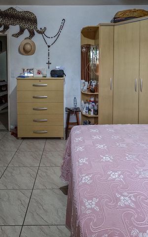 Casa à venda com 136m², 2 quartos e 2 vagas