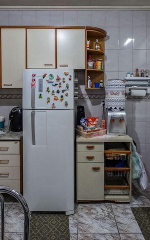 Casa à venda com 136m², 2 quartos e 2 vagas