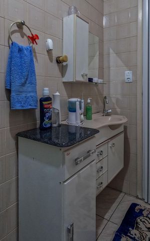 Casa à venda com 136m², 2 quartos e 2 vagas