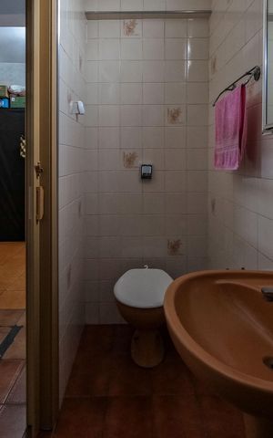 Casa à venda com 136m², 2 quartos e 2 vagas