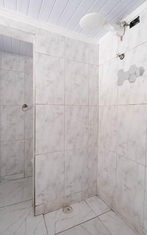 Casa para alugar com 70m², 2 quartos e sem vagaBanheiro