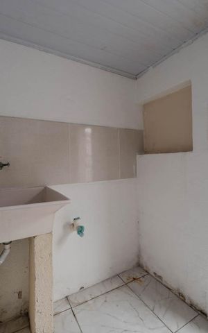 Casa para alugar com 70m², 2 quartos e sem vagaÁrea externa