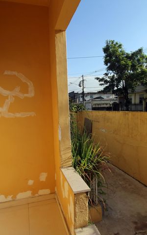 Casa à venda com 100m², 3 quartos e sem vagaVaranda