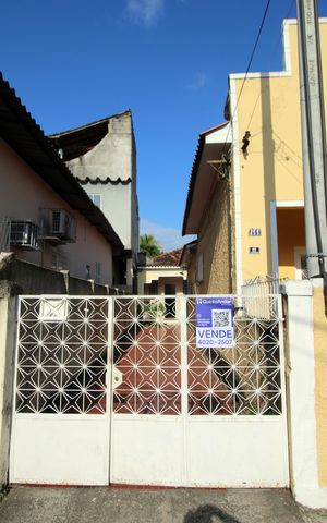 Casa à venda com 100m², 3 quartos e 3 vagasFachada da casa
