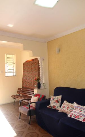 Casa à venda com 100m², 3 quartos e 3 vagasSala