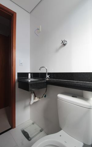 Apartamento à venda com 100m², 2 quartos e 1 vagaBanheiro da Suite