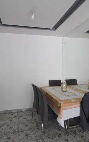 Apartamento à venda com 50m², 2 quartos e 2 vagasSala