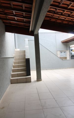 Casa à venda com 260m², 3 quartos e 2 vagasgaragem