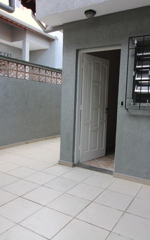 Casa à venda com 260m², 3 quartos e 2 vagasquintal casa 1