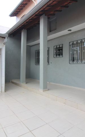 Casa à venda com 260m², 3 quartos e 2 vagasQuintal casa 2