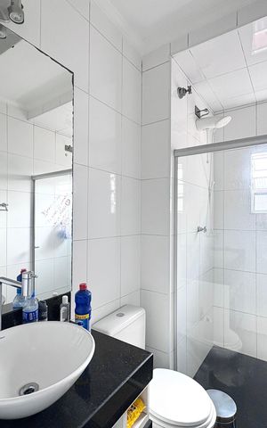 Casa à venda com 355m², 3 quartos e 4 vagas Casa à venda com 355m², 3 quartos e 4 vagasBanheiro